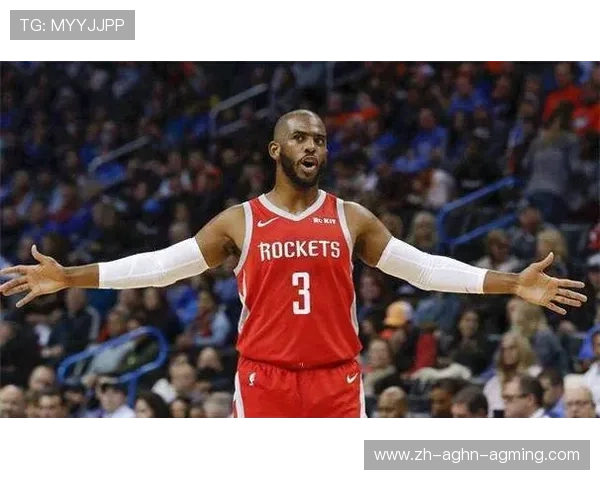 保罗在火箭队穿的球衣号码是多少